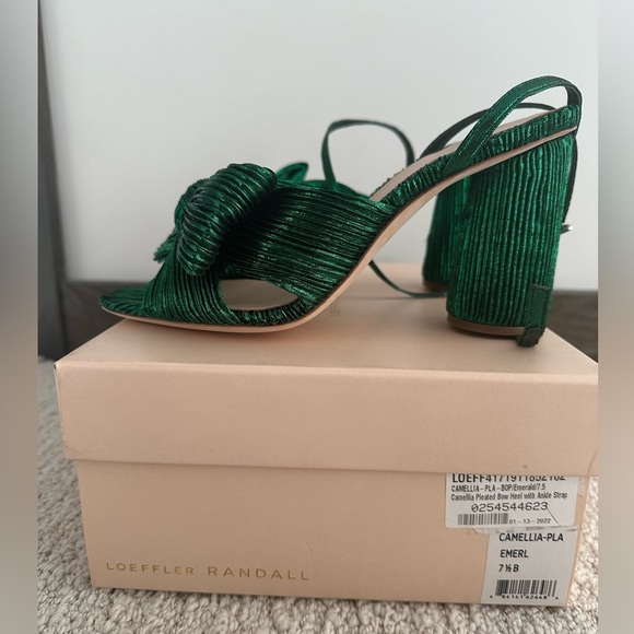 NIB Loeffler Randall Camellia Bow with ankle strap - Picture 4 of 7